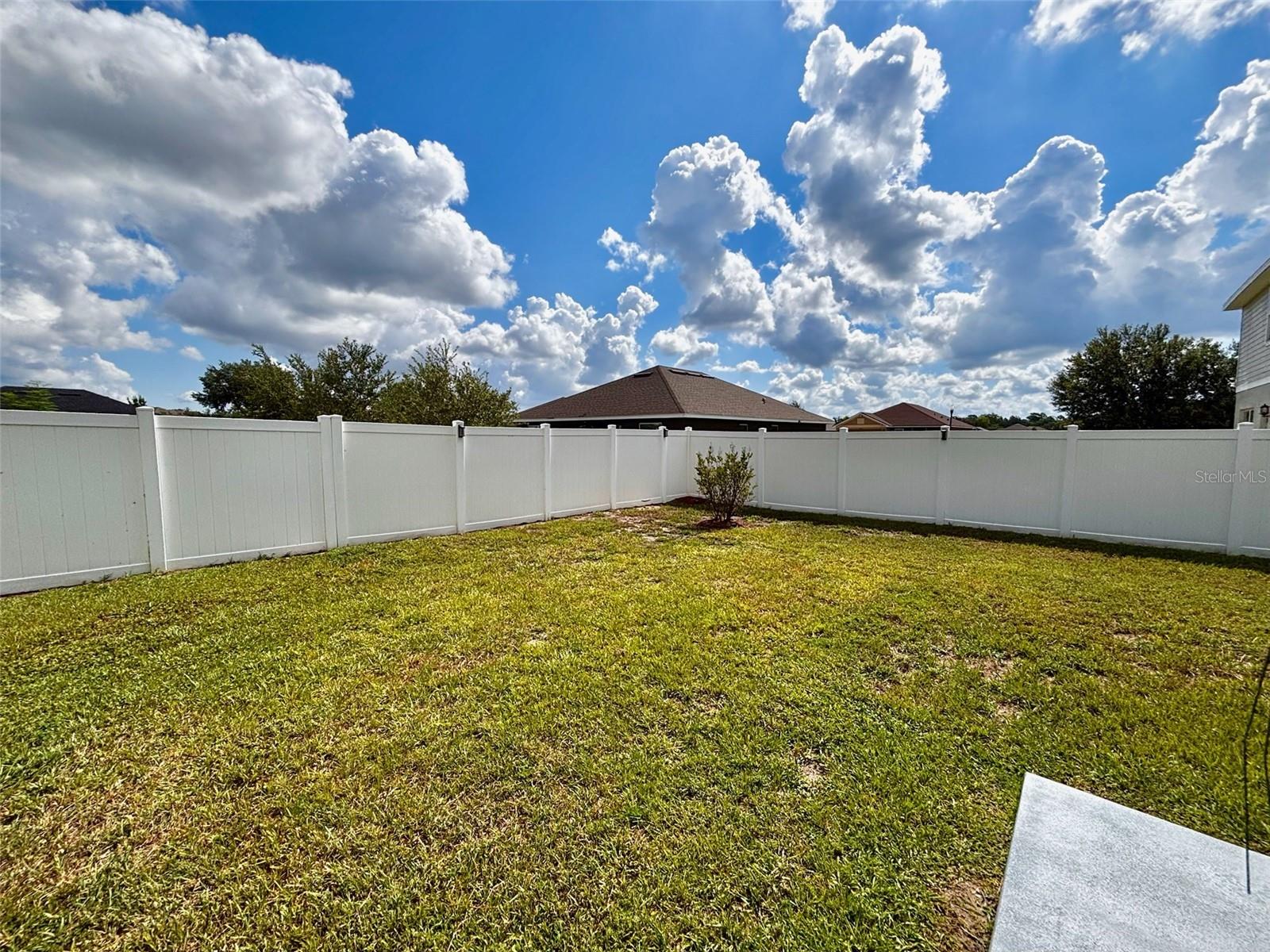 SUMMER CHASE - Residential