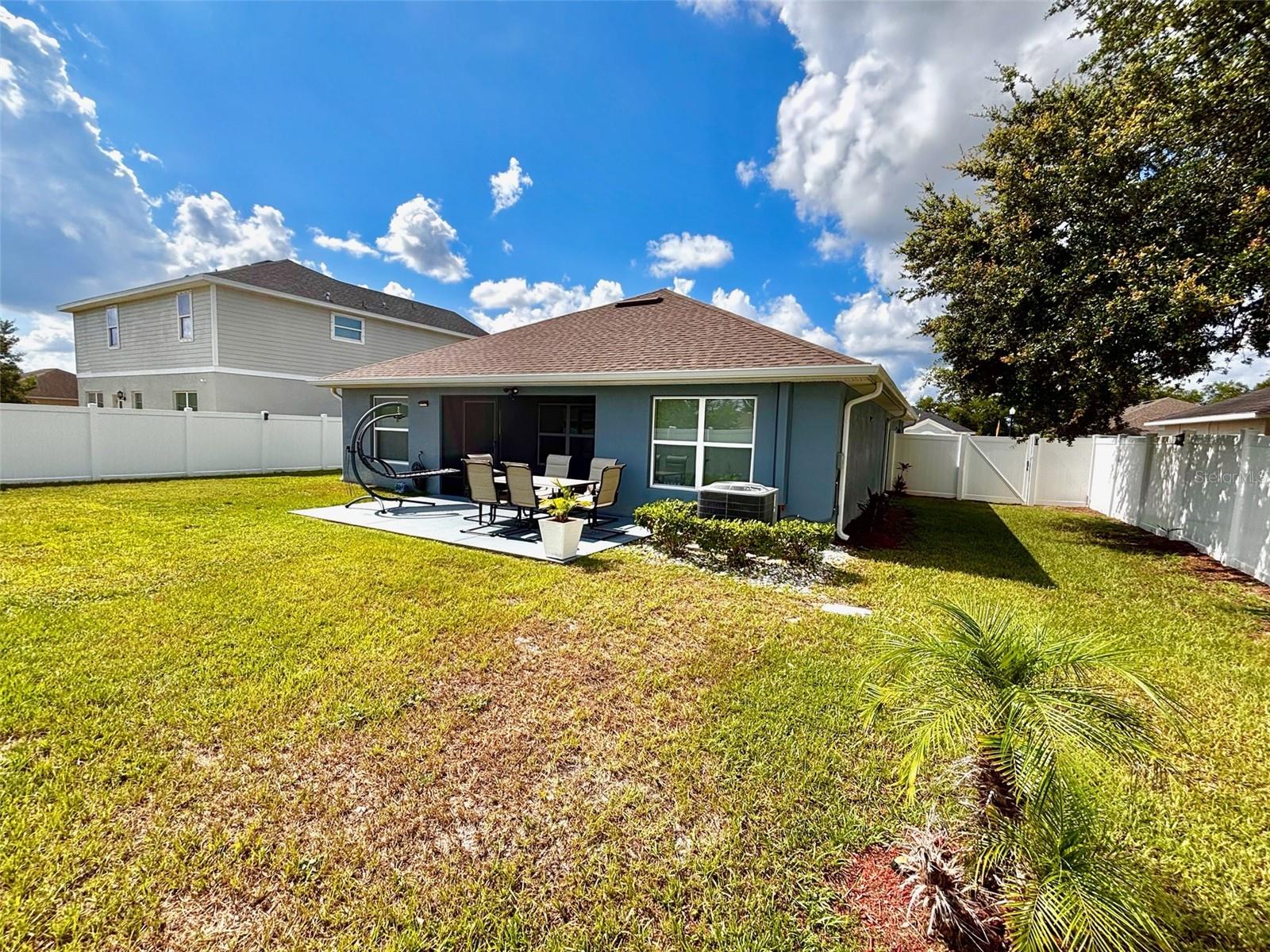 SUMMER CHASE - Residential