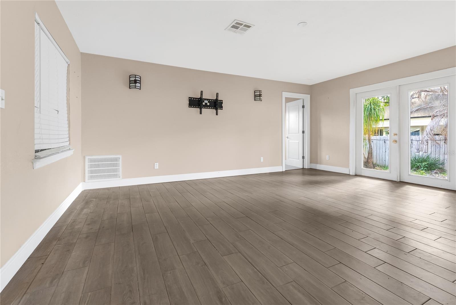 HILLCREST HEIGHTS 2ND ADD - Residential