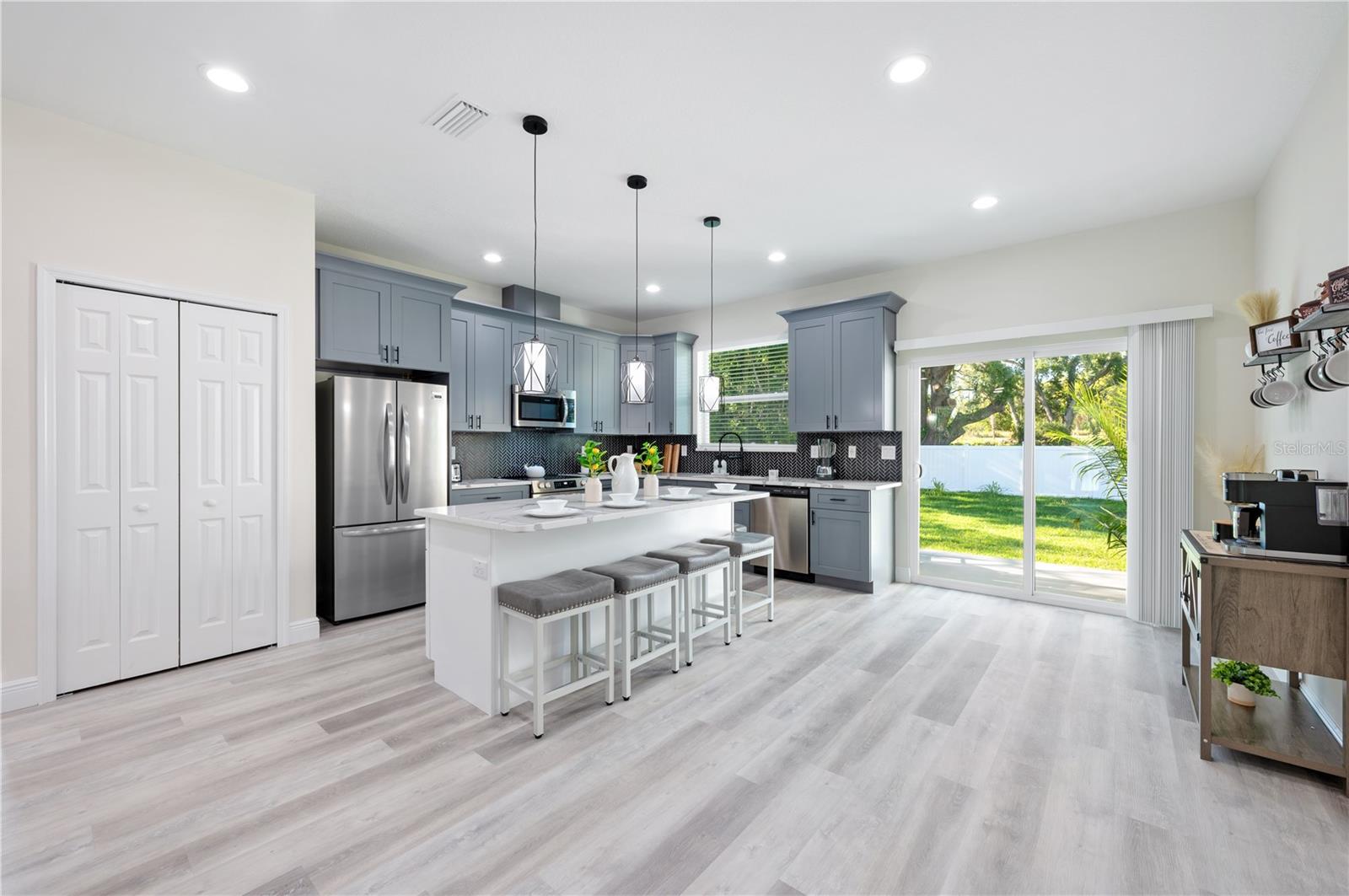 OAKLAND HILLS - Residential