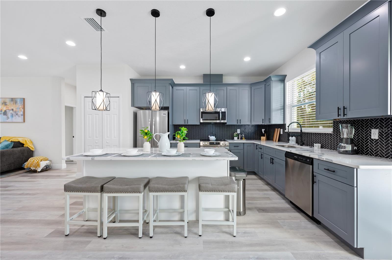 OAKLAND HILLS - Residential