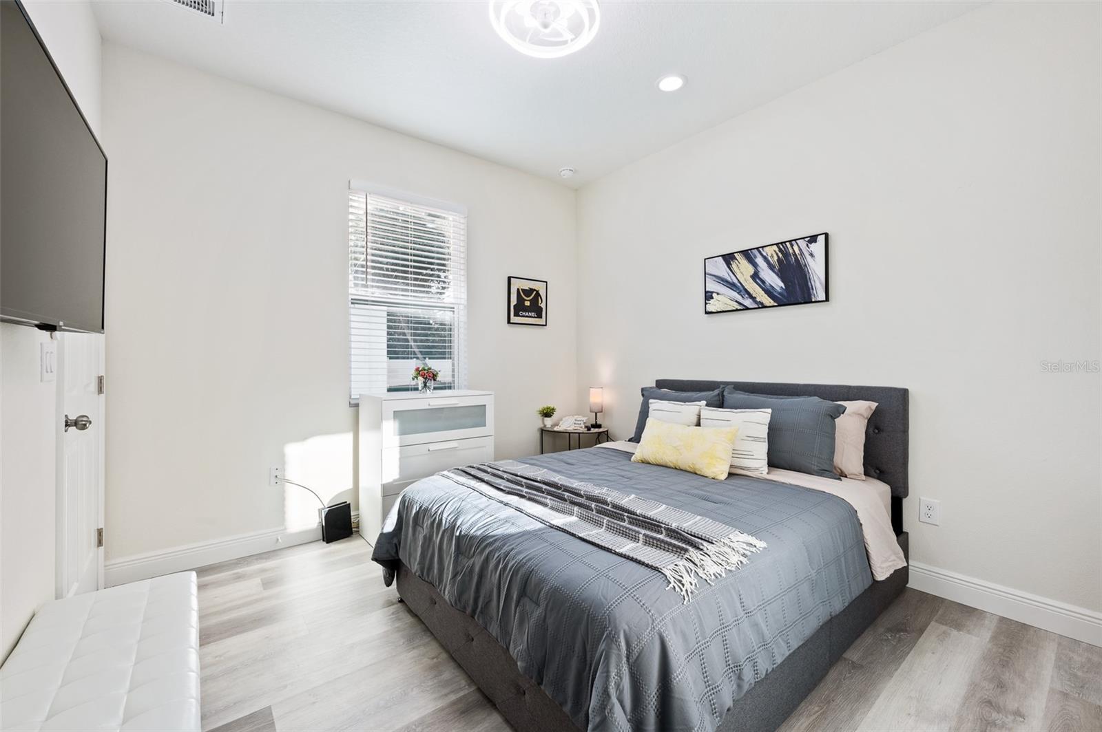 OAKLAND HILLS - Residential