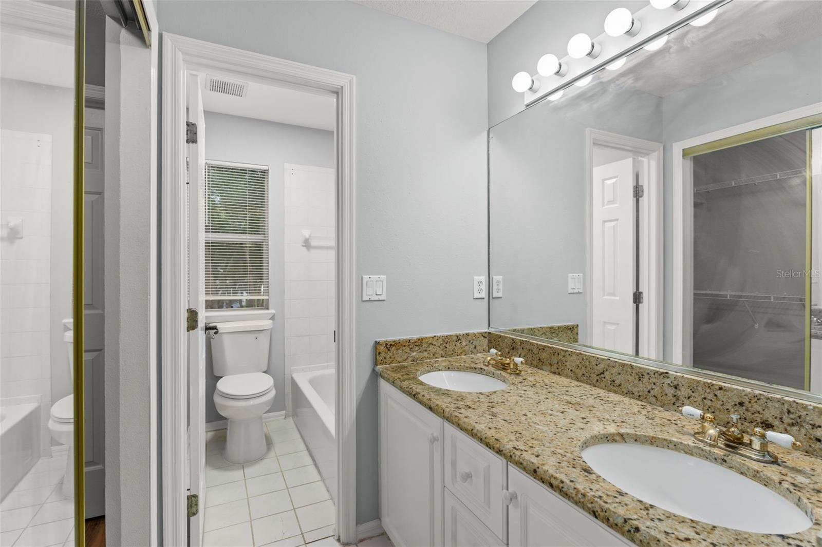 COLLEGE PARK CC SEC - Residential