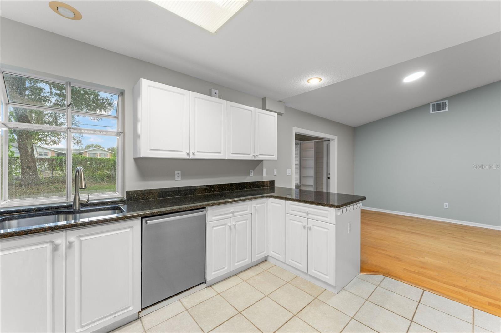 COLLEGE PARK CC SEC - Residential