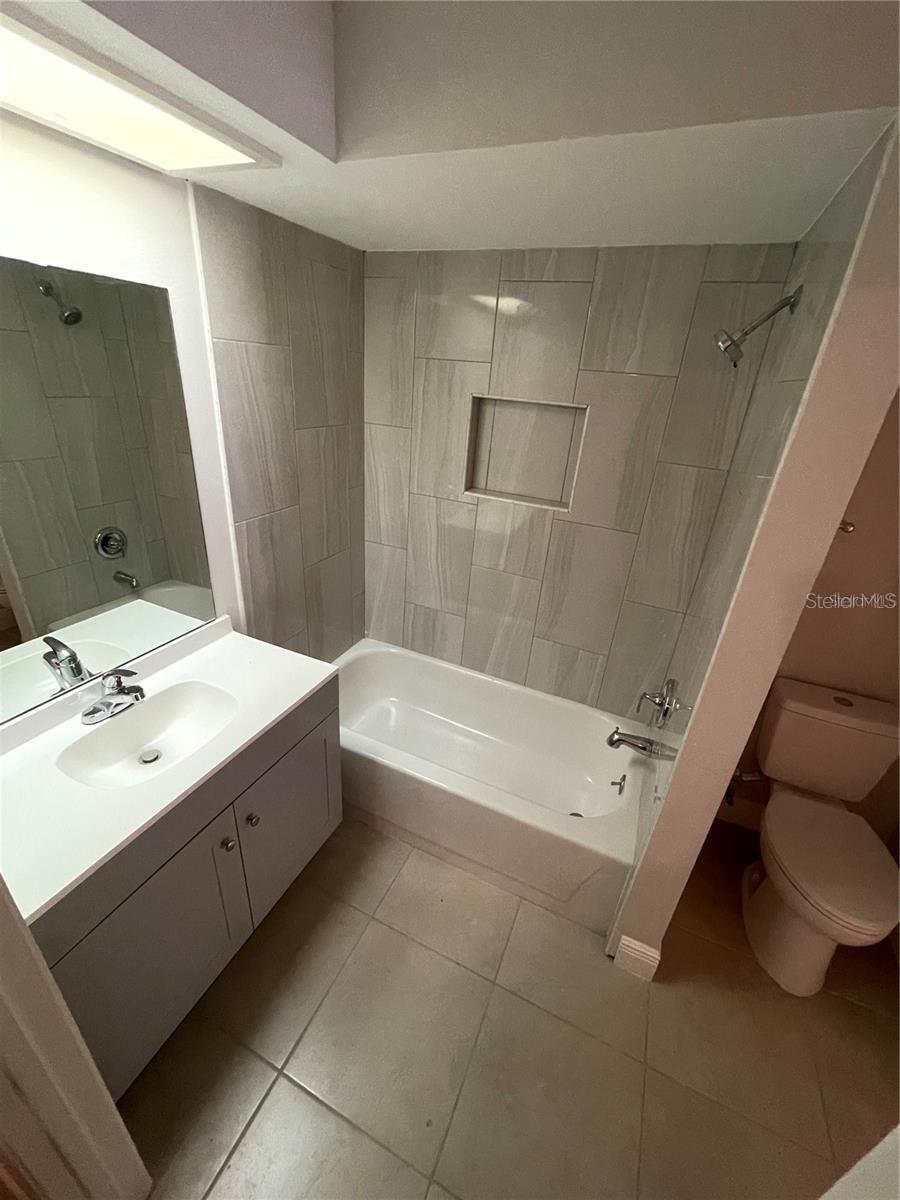 CRYSTAL GROVE - Residential Lease