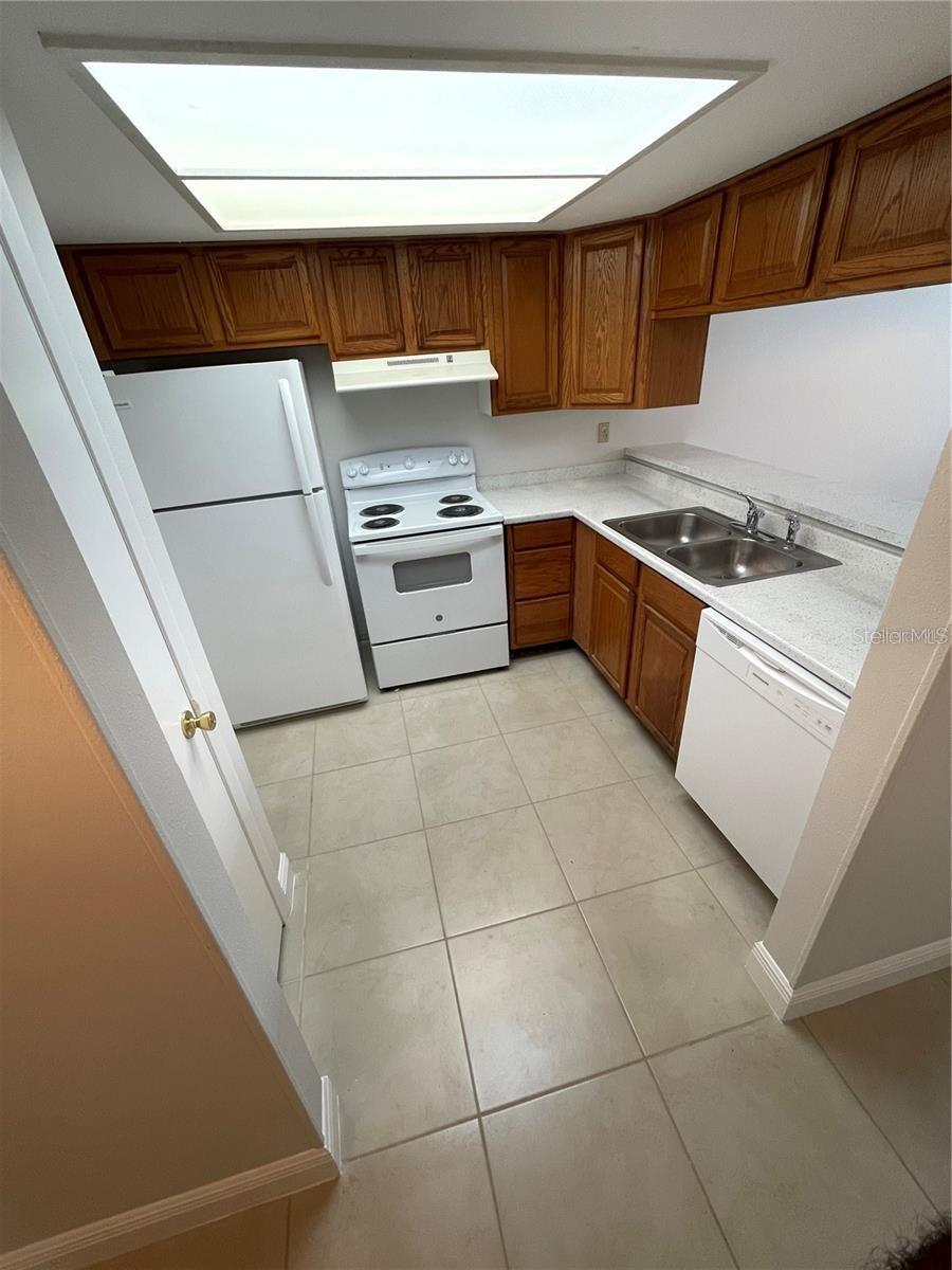 CRYSTAL GROVE - Residential Lease