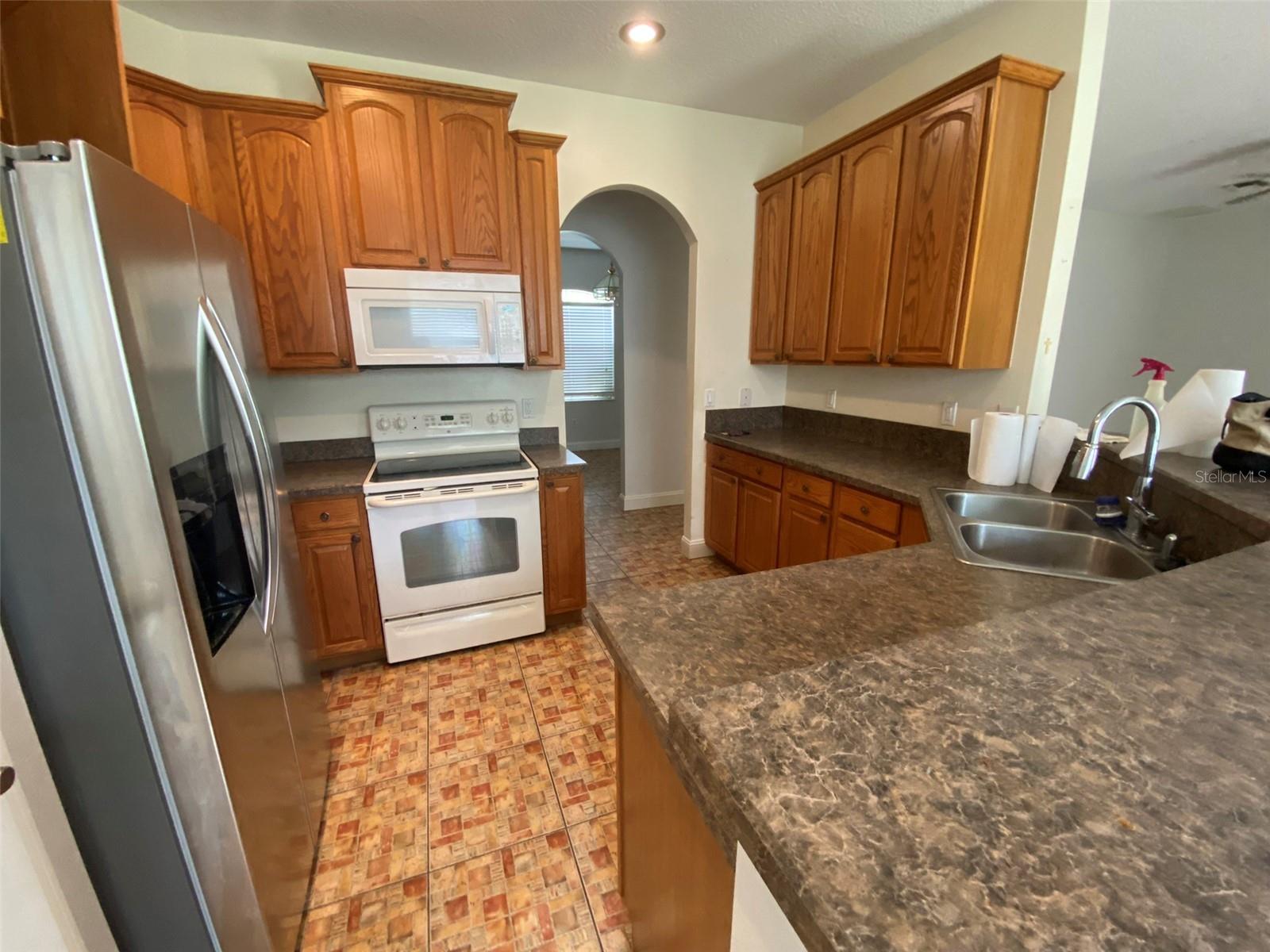 EUSTIS PINE MEADOWS COUNTRY CLUB ESTATES - Residential Lease