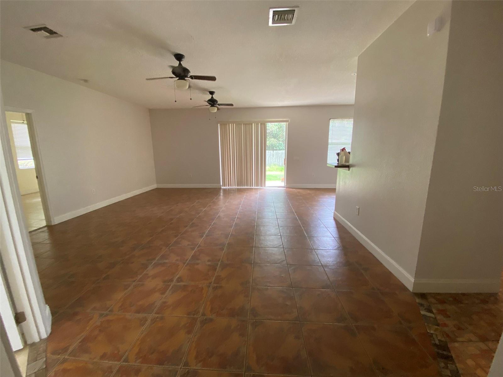 EUSTIS PINE MEADOWS COUNTRY CLUB ESTATES - Residential Lease