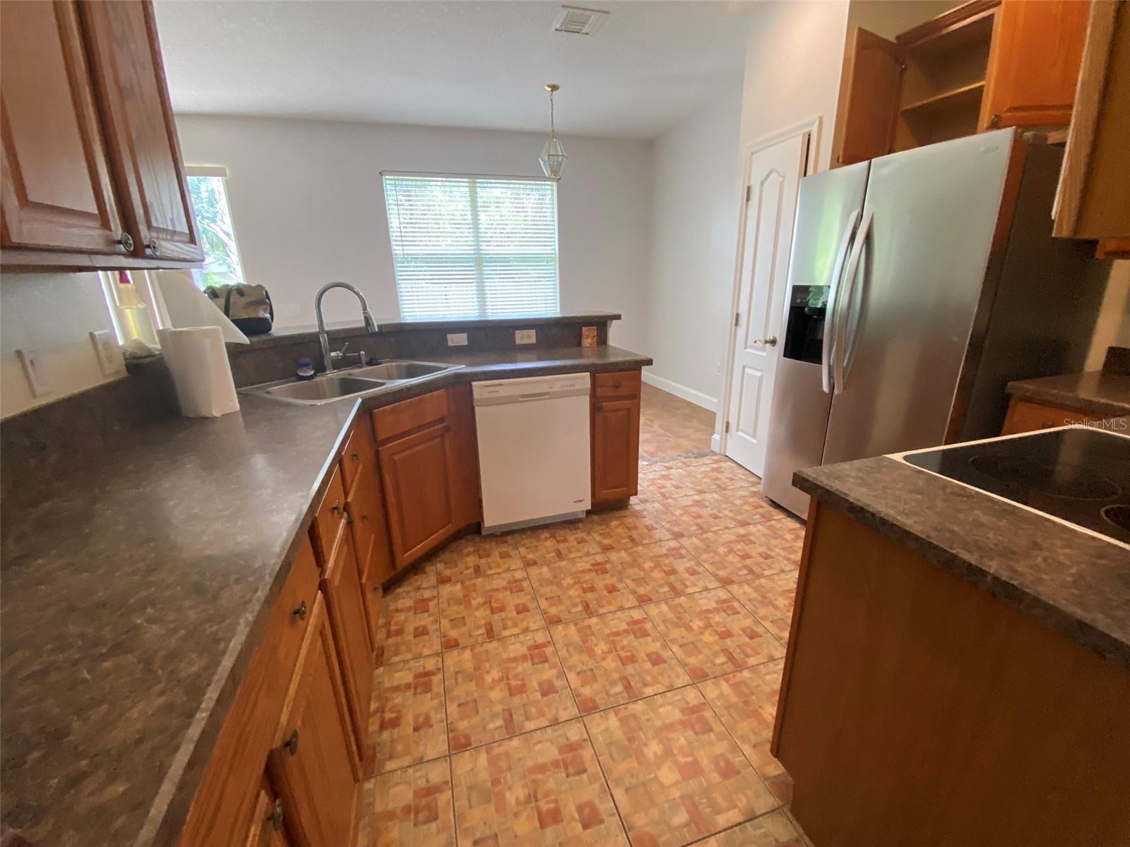 EUSTIS PINE MEADOWS COUNTRY CLUB ESTATES - Residential Lease