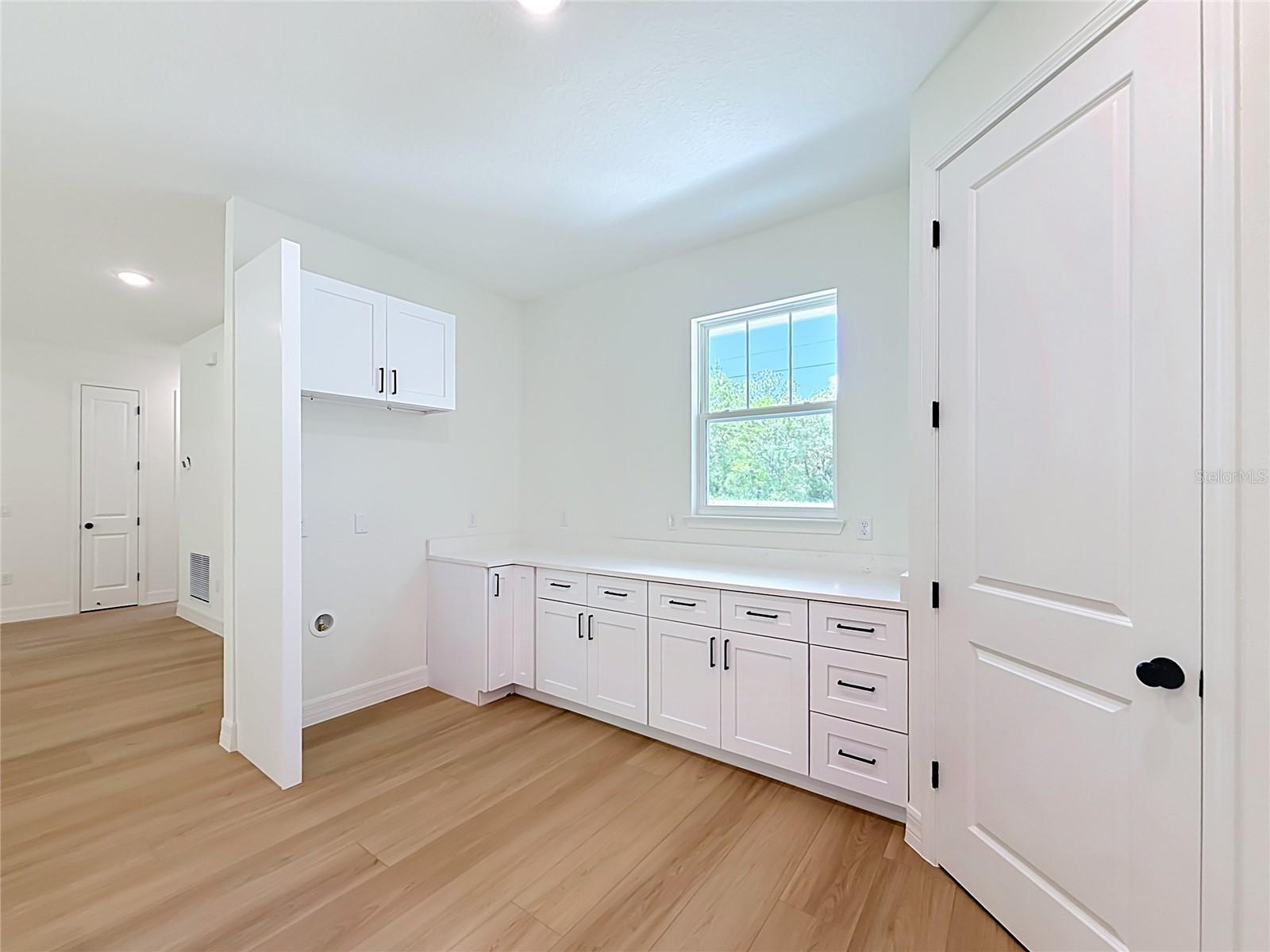 ROYAL TRAILS UNIT 01 - Residential