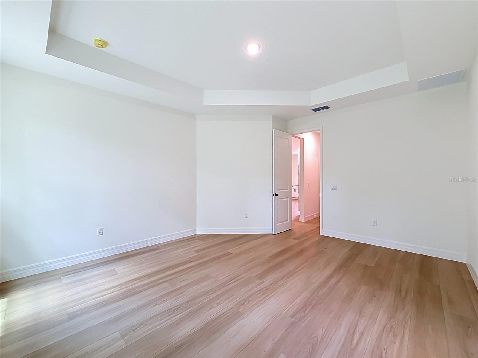 ROYAL TRAILS UNIT 01 - Residential