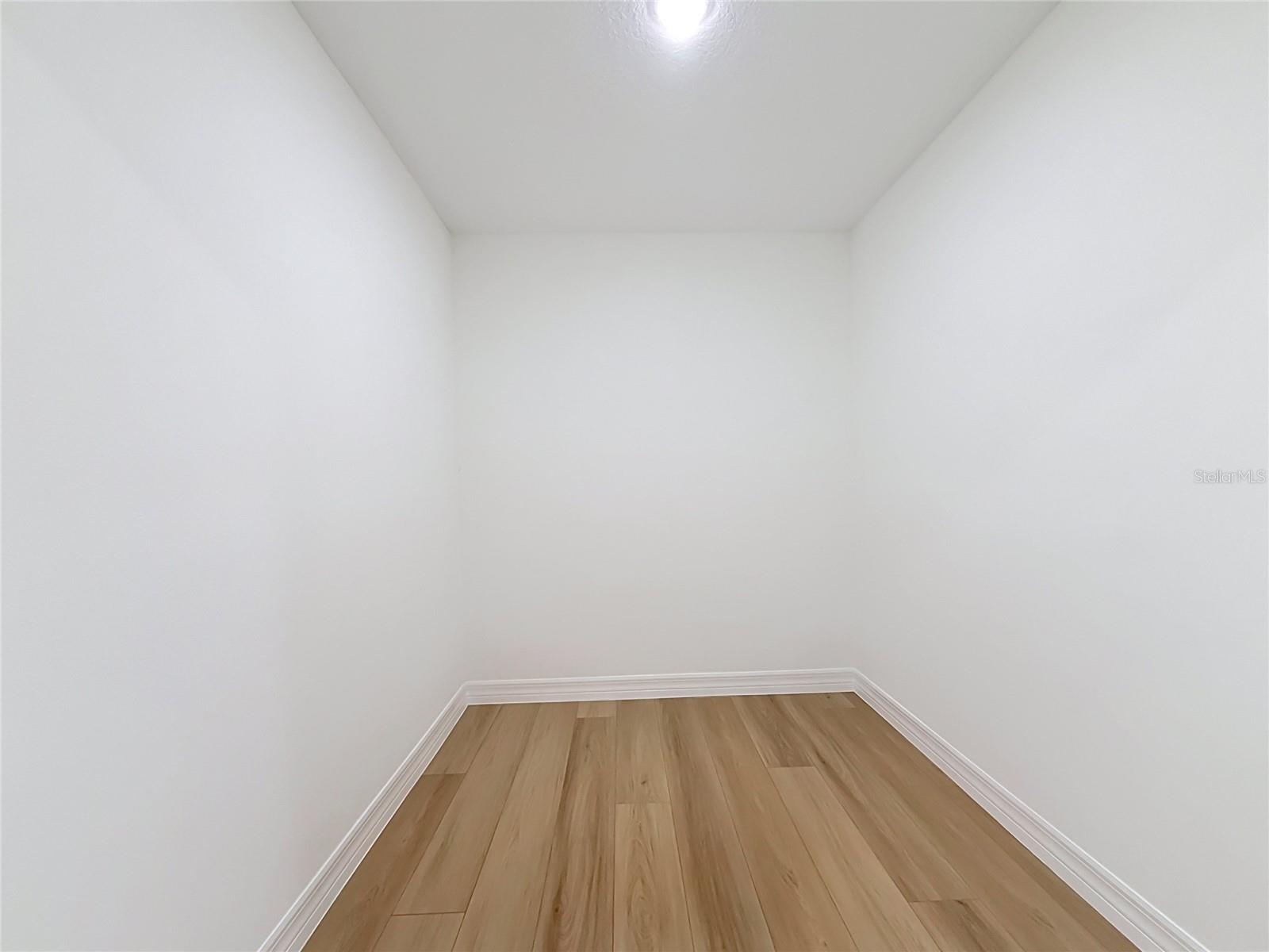 ROYAL TRAILS UNIT 01 - Residential