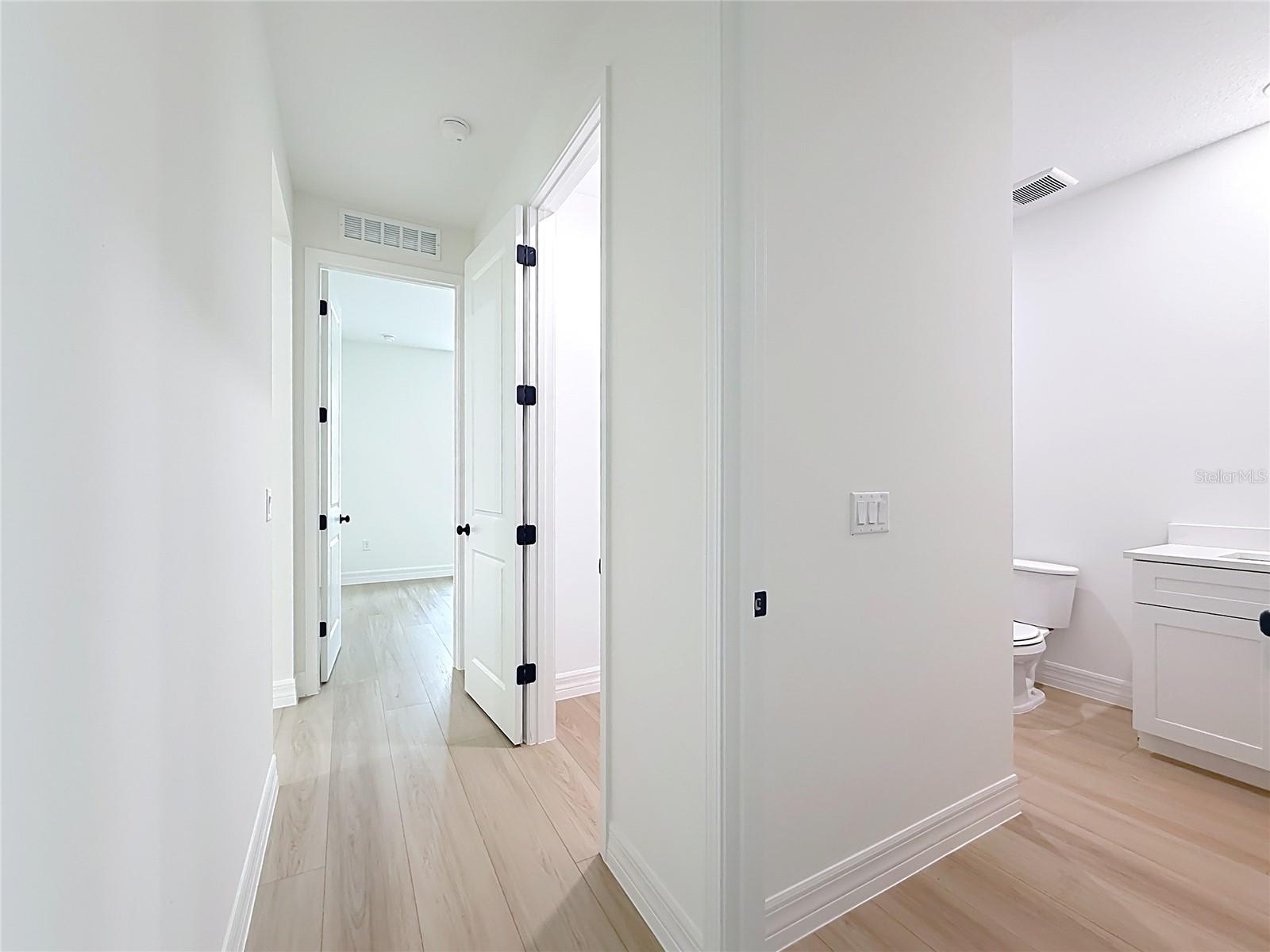 ROYAL TRAILS UNIT 01 - Residential