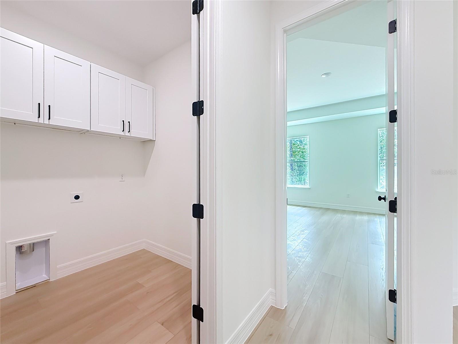 ROYAL TRAILS UNIT 01 - Residential
