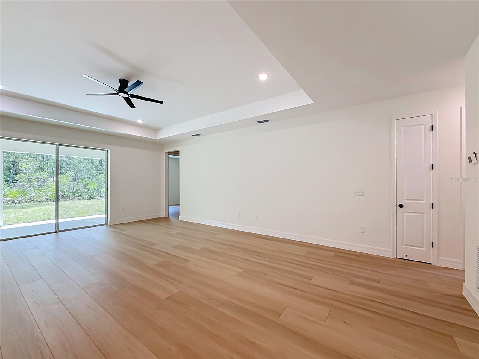 ROYAL TRAILS UNIT 01 - Residential