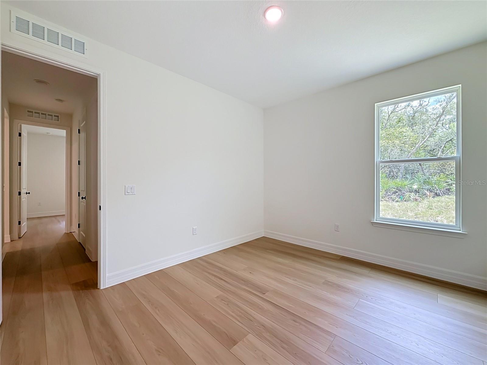 ROYAL TRAILS UNIT 01 - Residential