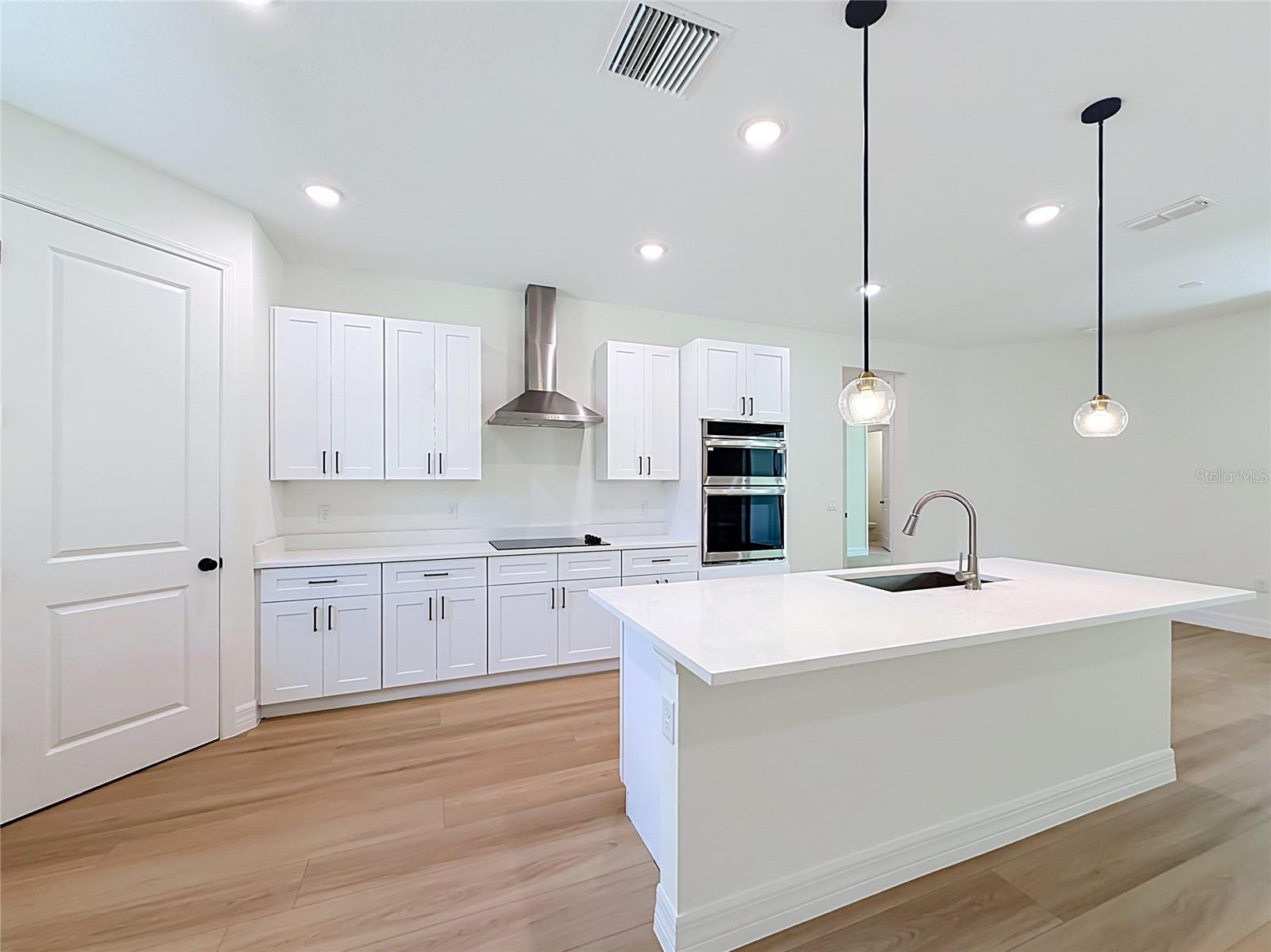 ROYAL TRAILS UNIT 01 - Residential