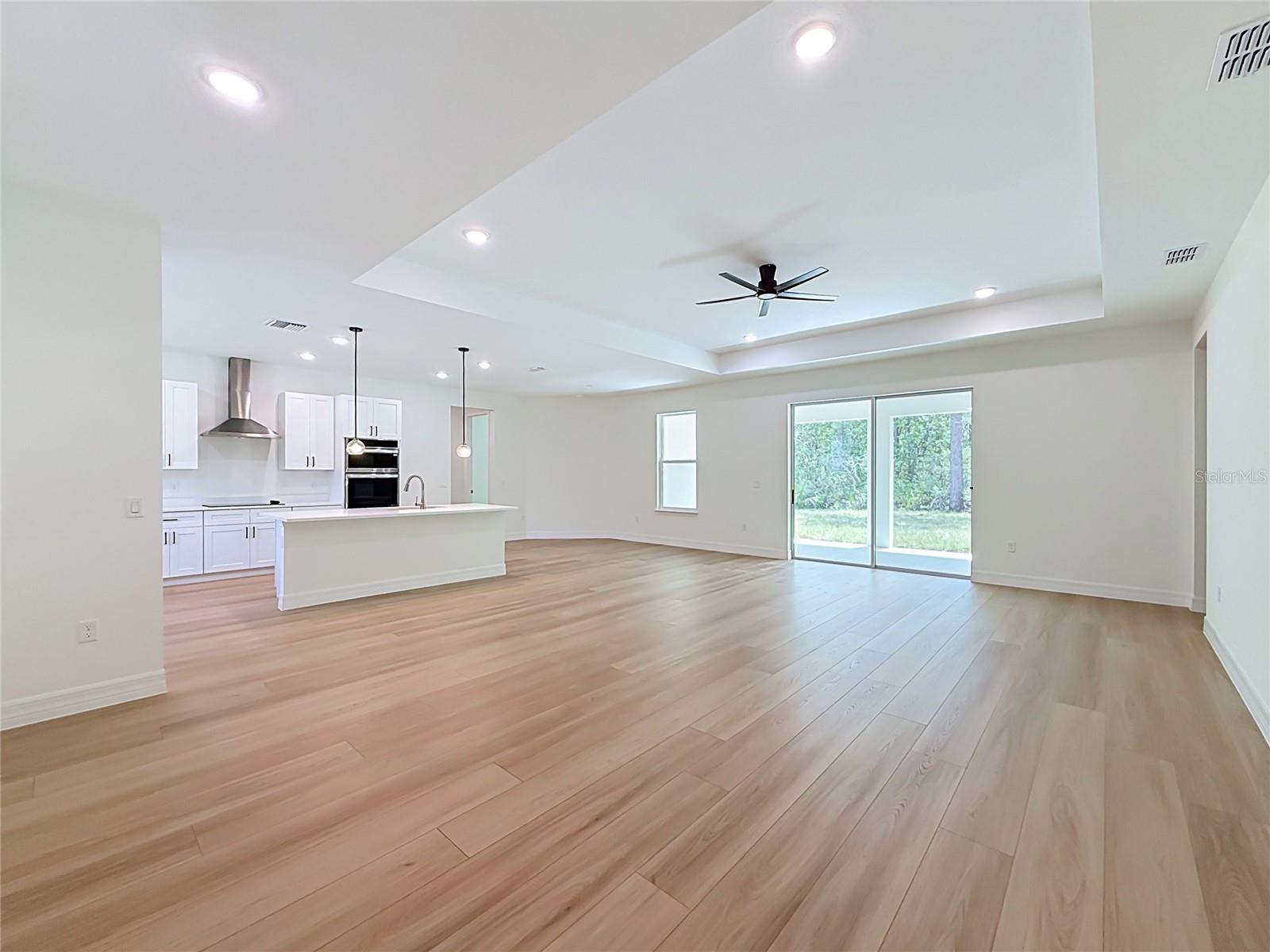 ROYAL TRAILS UNIT 01 - Residential