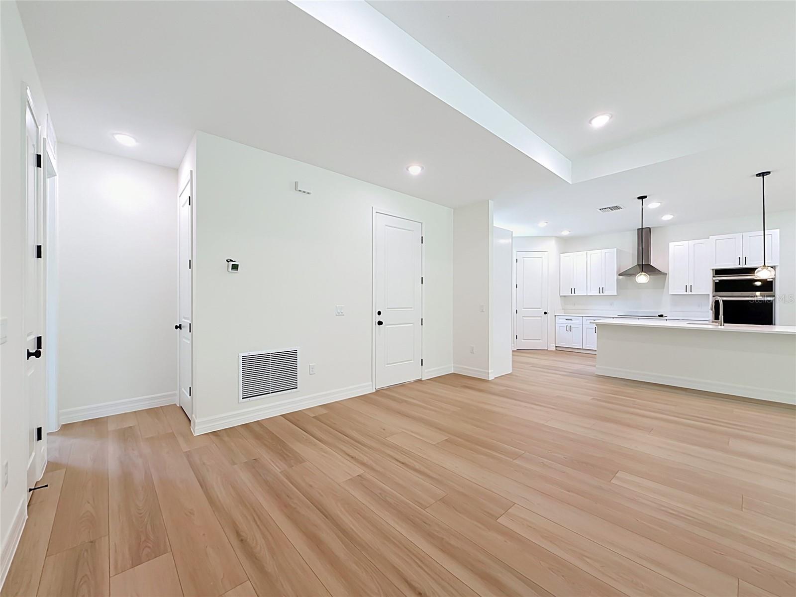 ROYAL TRAILS UNIT 01 - Residential
