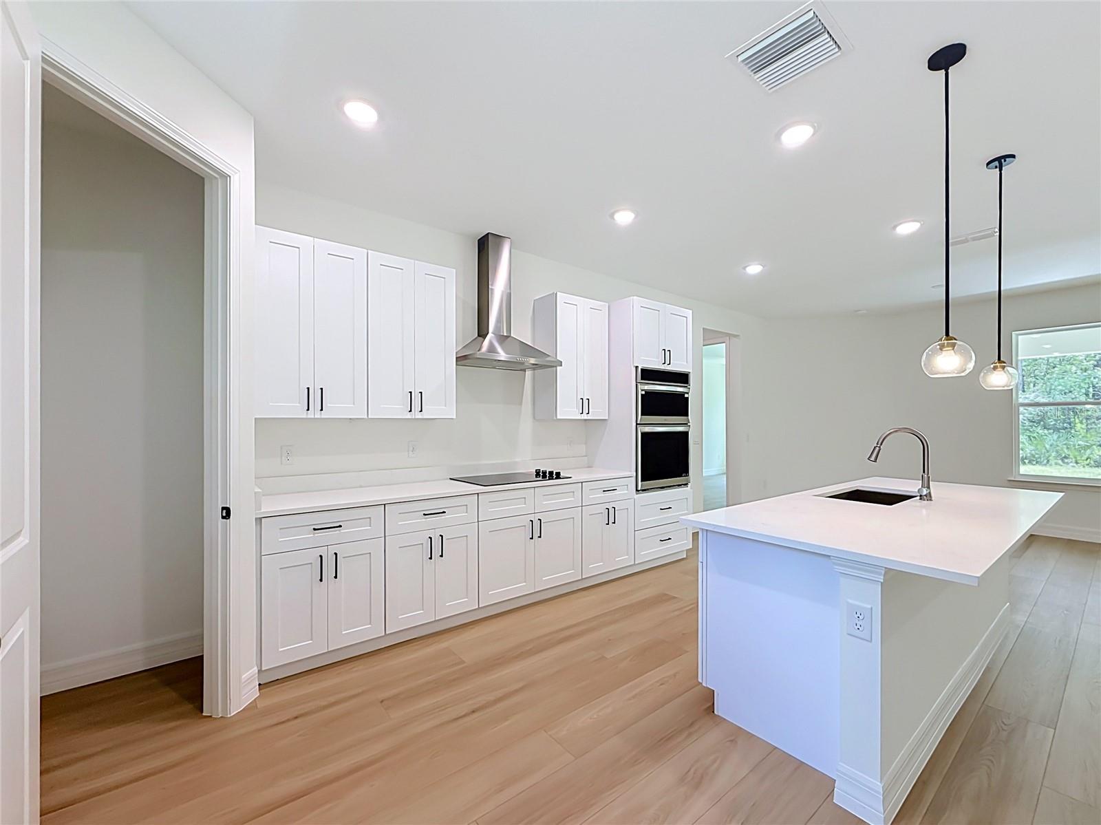 ROYAL TRAILS UNIT 01 - Residential