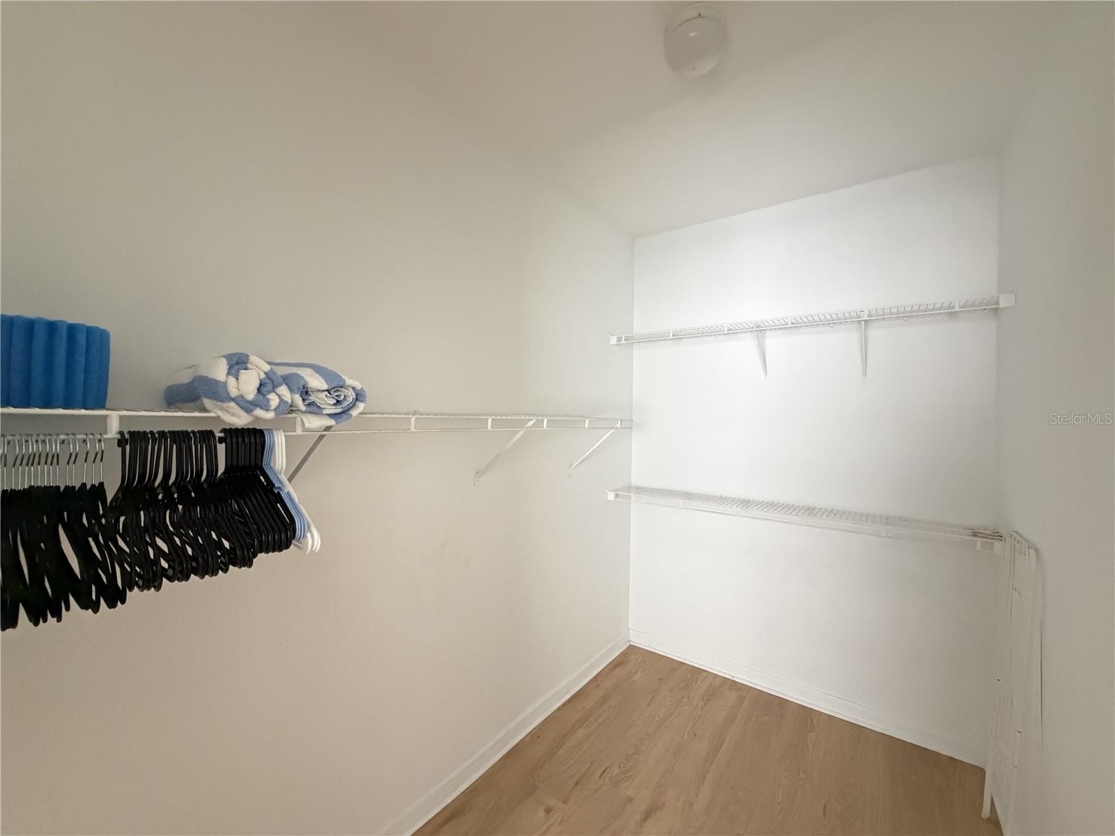 BEACHWAY CONDOS - Residential