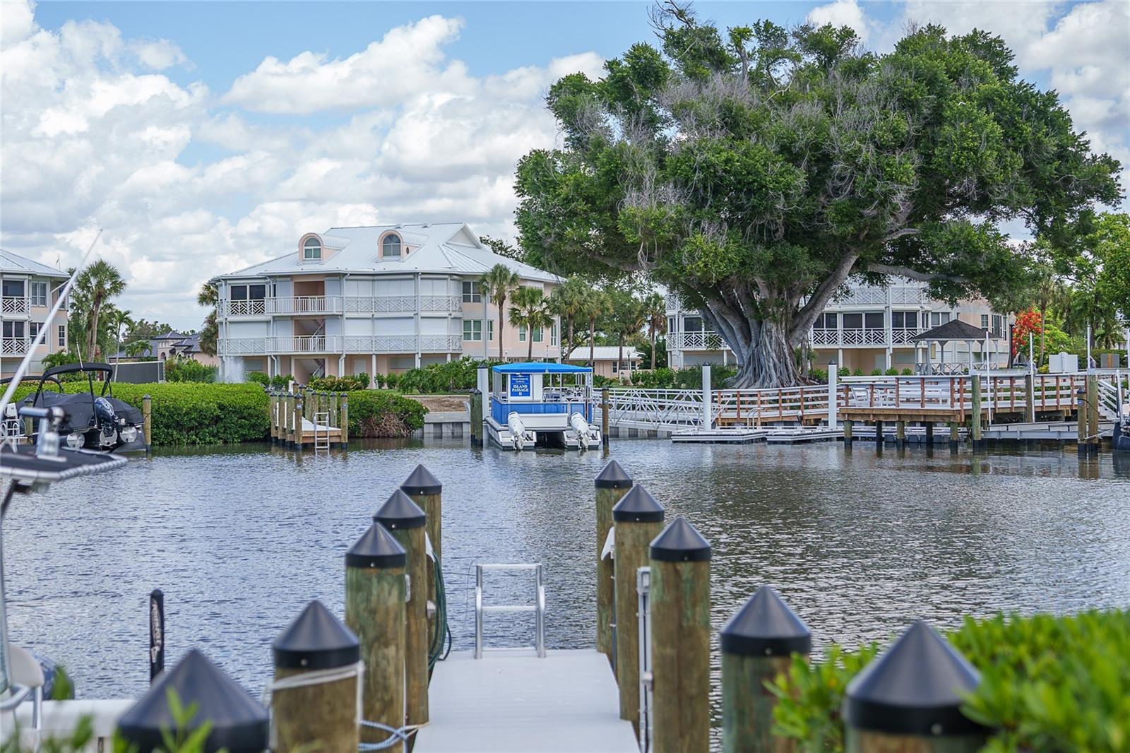 PLACIDA HARBOUR PH 01 BLDG 01 - Residential