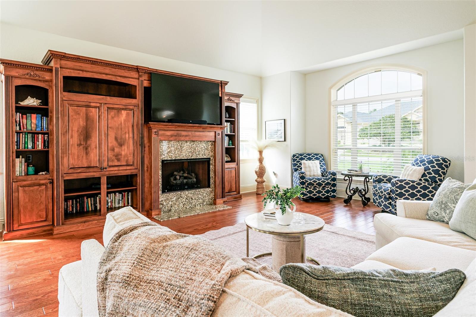 EAGLEBROOKE PH 02 - Residential