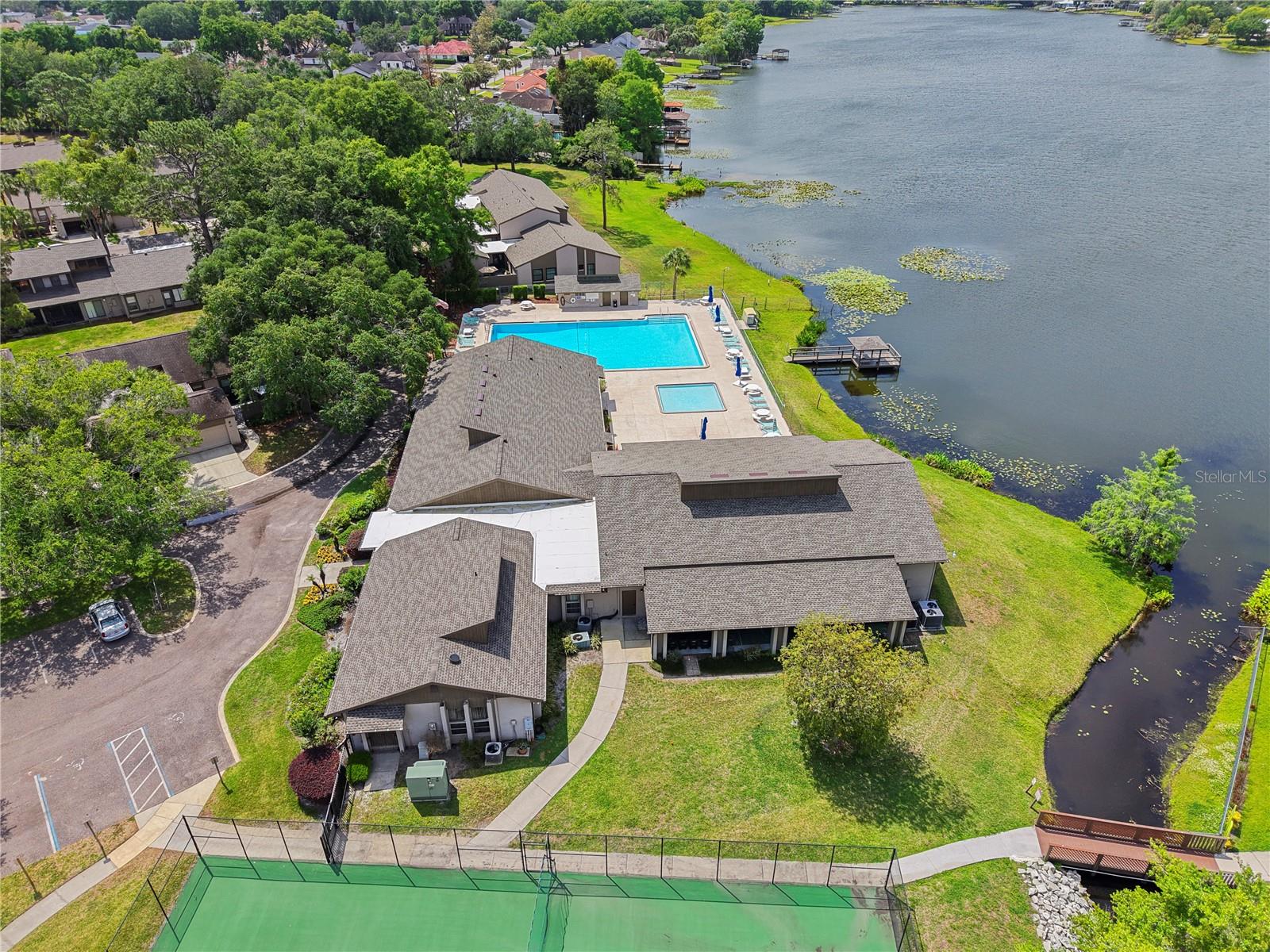 LAKE OF THE WOODS SEC 08 TWNHS - Residential