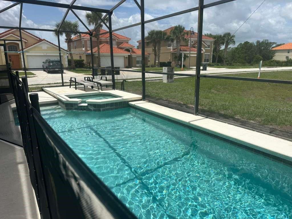 AVIANA PH 01 - Residential