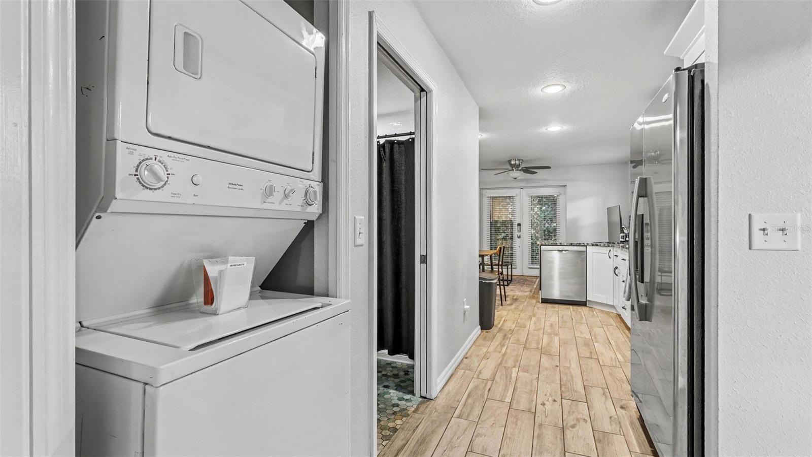 CRESCENT PARK - Residential