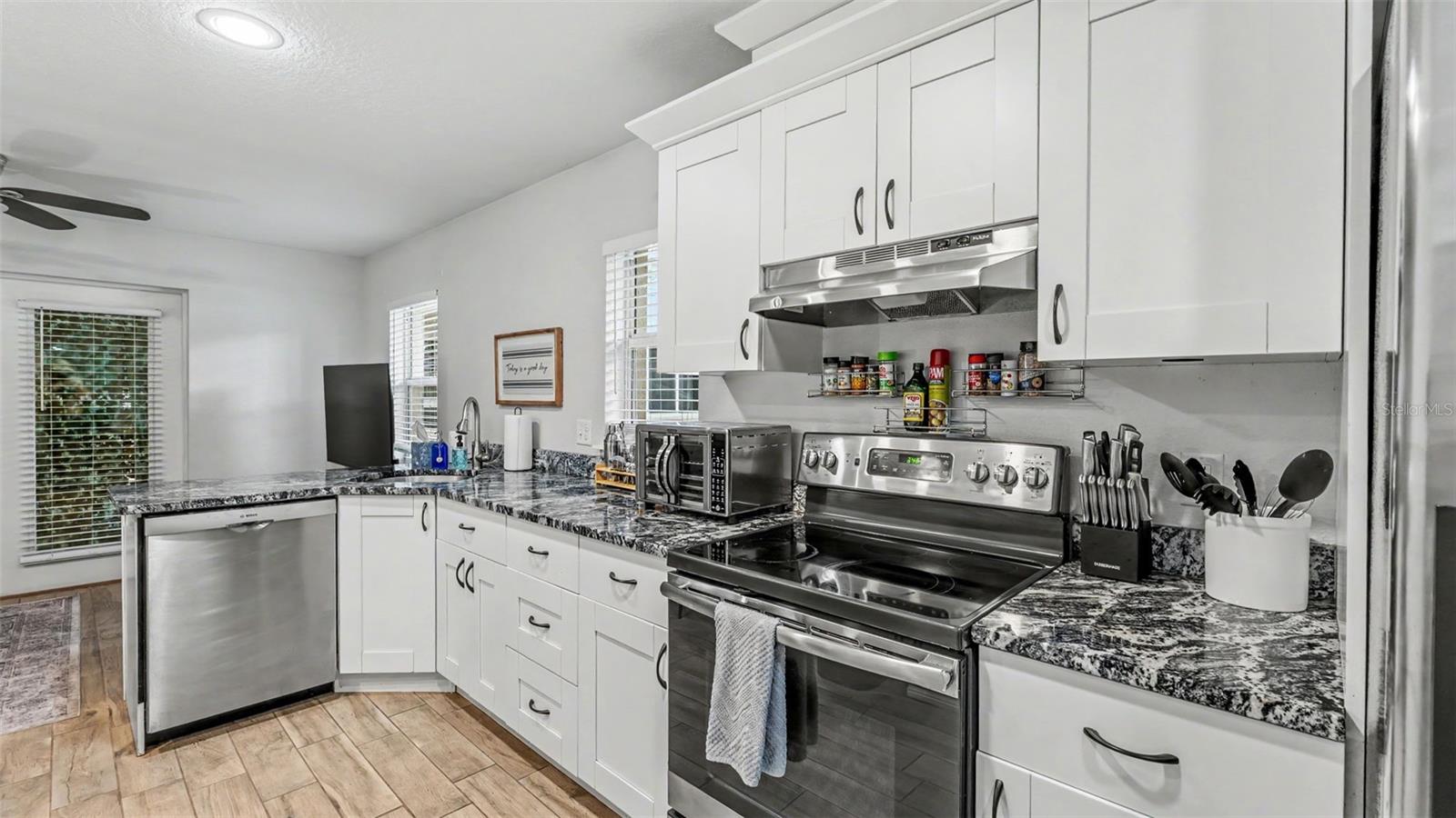 CRESCENT PARK - Residential
