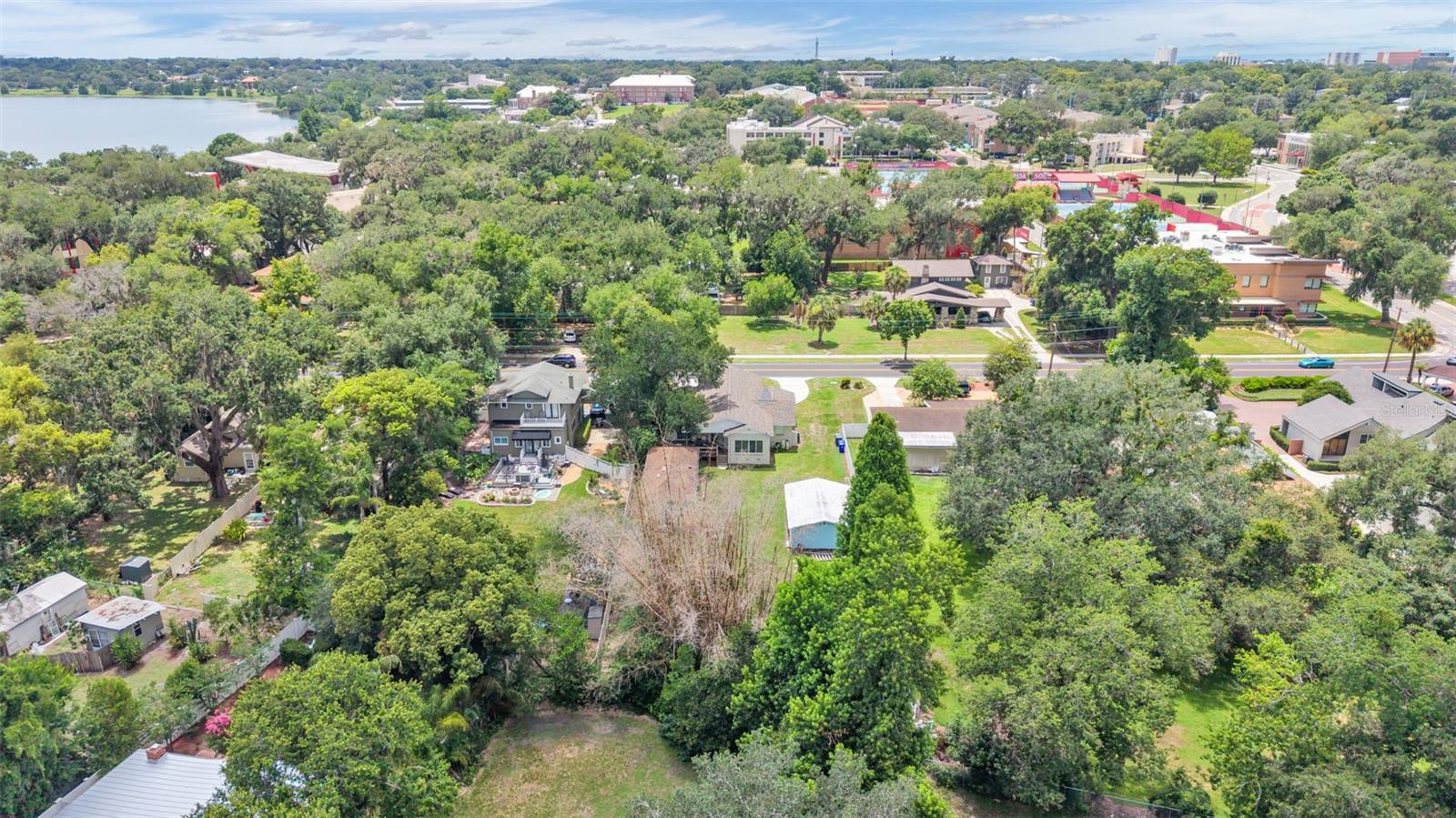 CRESCENT PARK - Residential