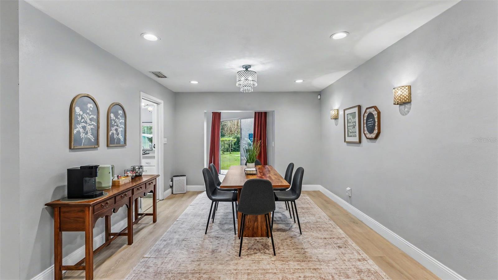 CRESCENT PARK - Residential