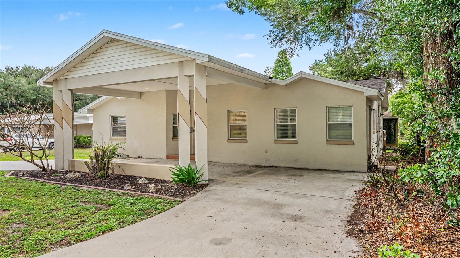 CRESCENT PARK - Residential
