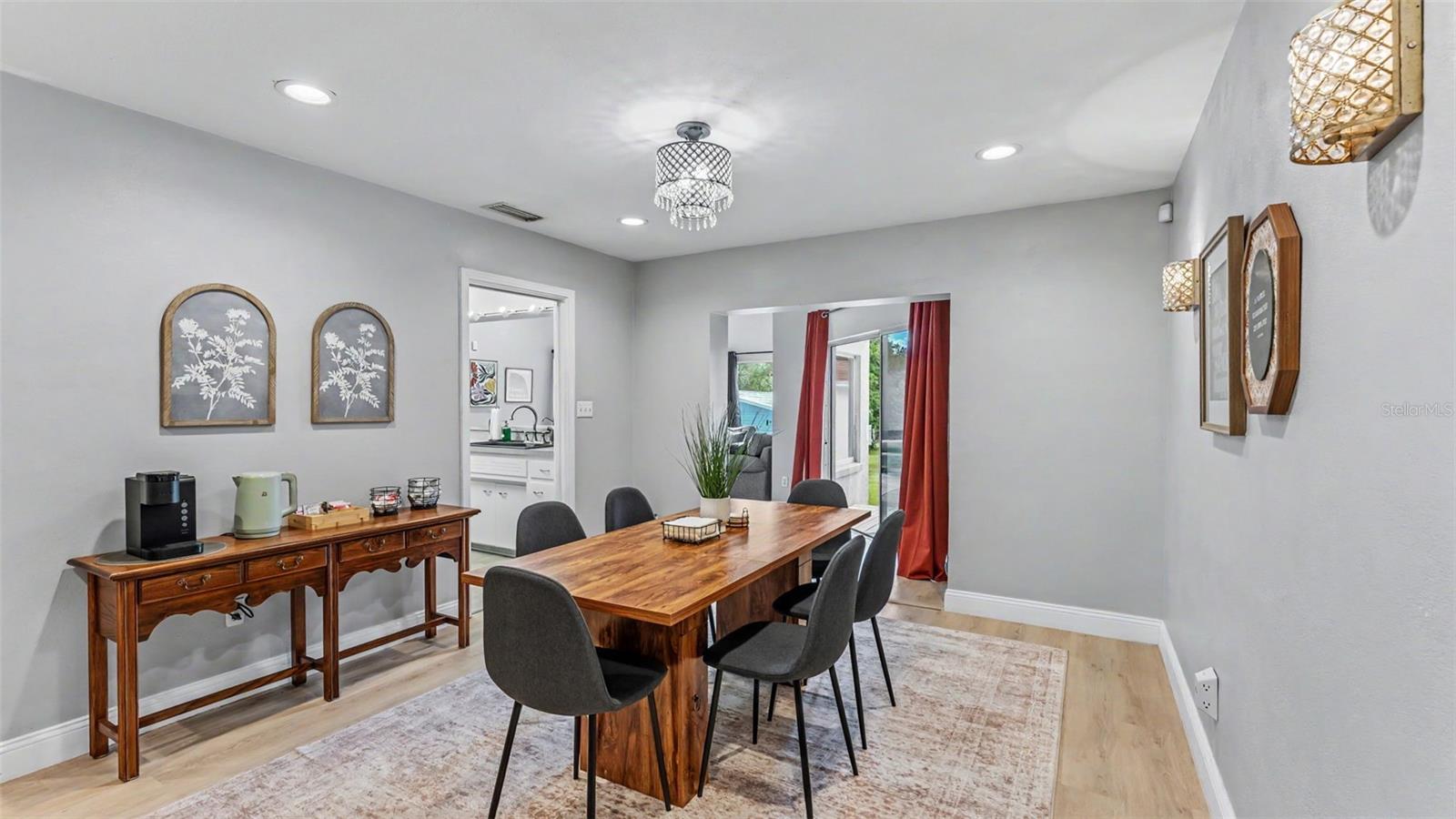 CRESCENT PARK - Residential