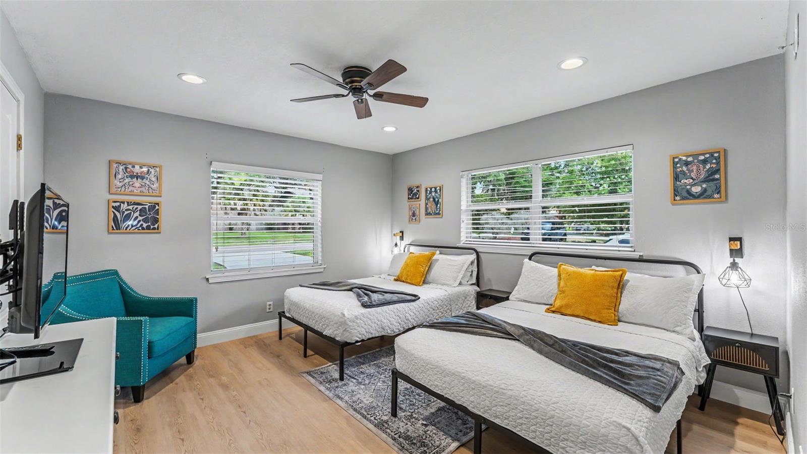 CRESCENT PARK - Residential