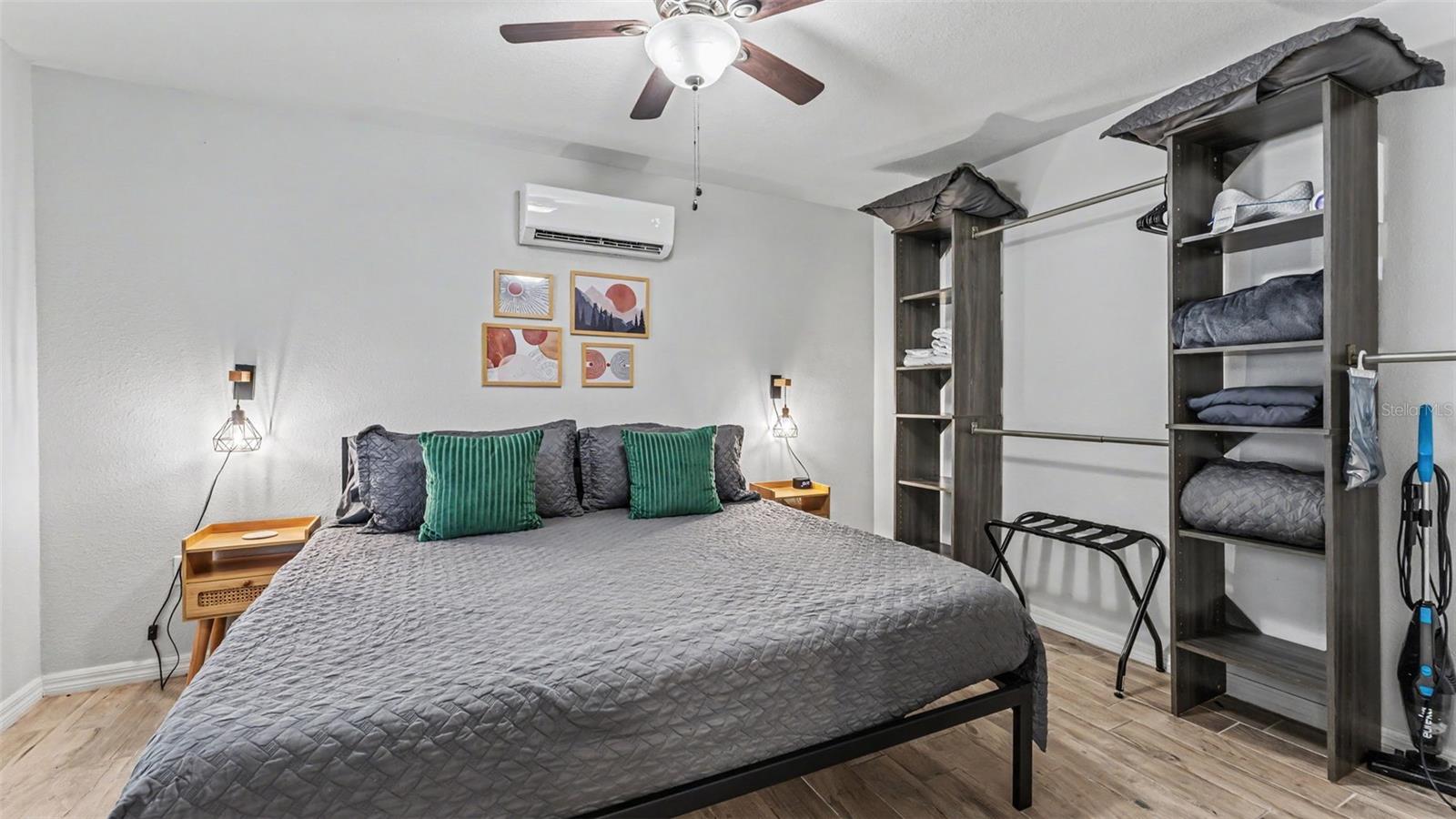 CRESCENT PARK - Residential