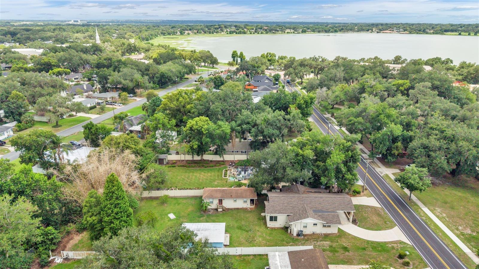 CRESCENT PARK - Residential