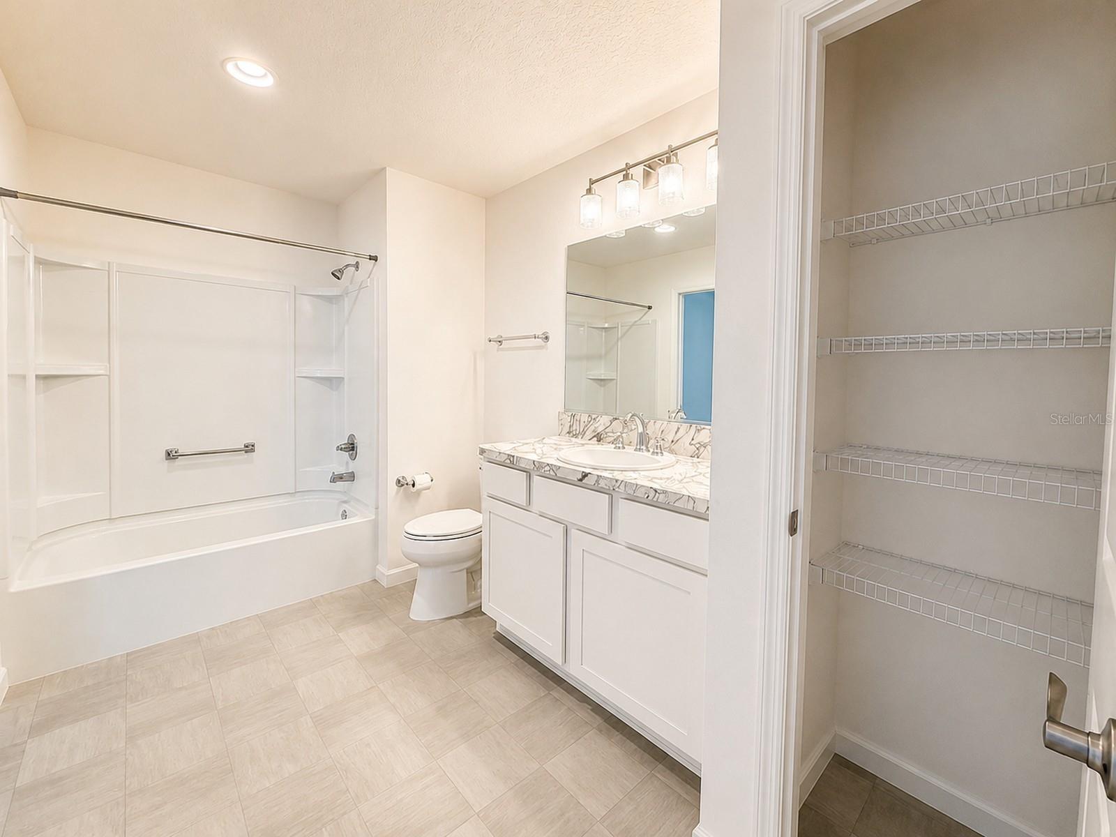 VILLAGES OF MARSH BEND - Residential Lease