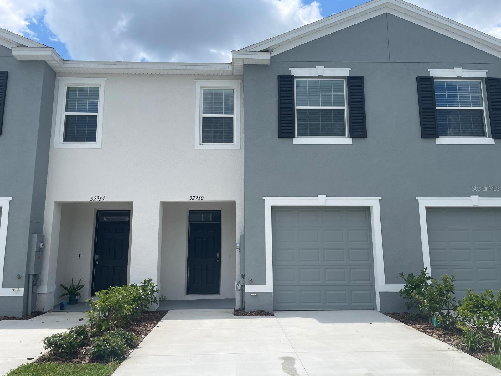 AVALON PARK WEST-NORTH PH 2 4 5 - Residential Lease