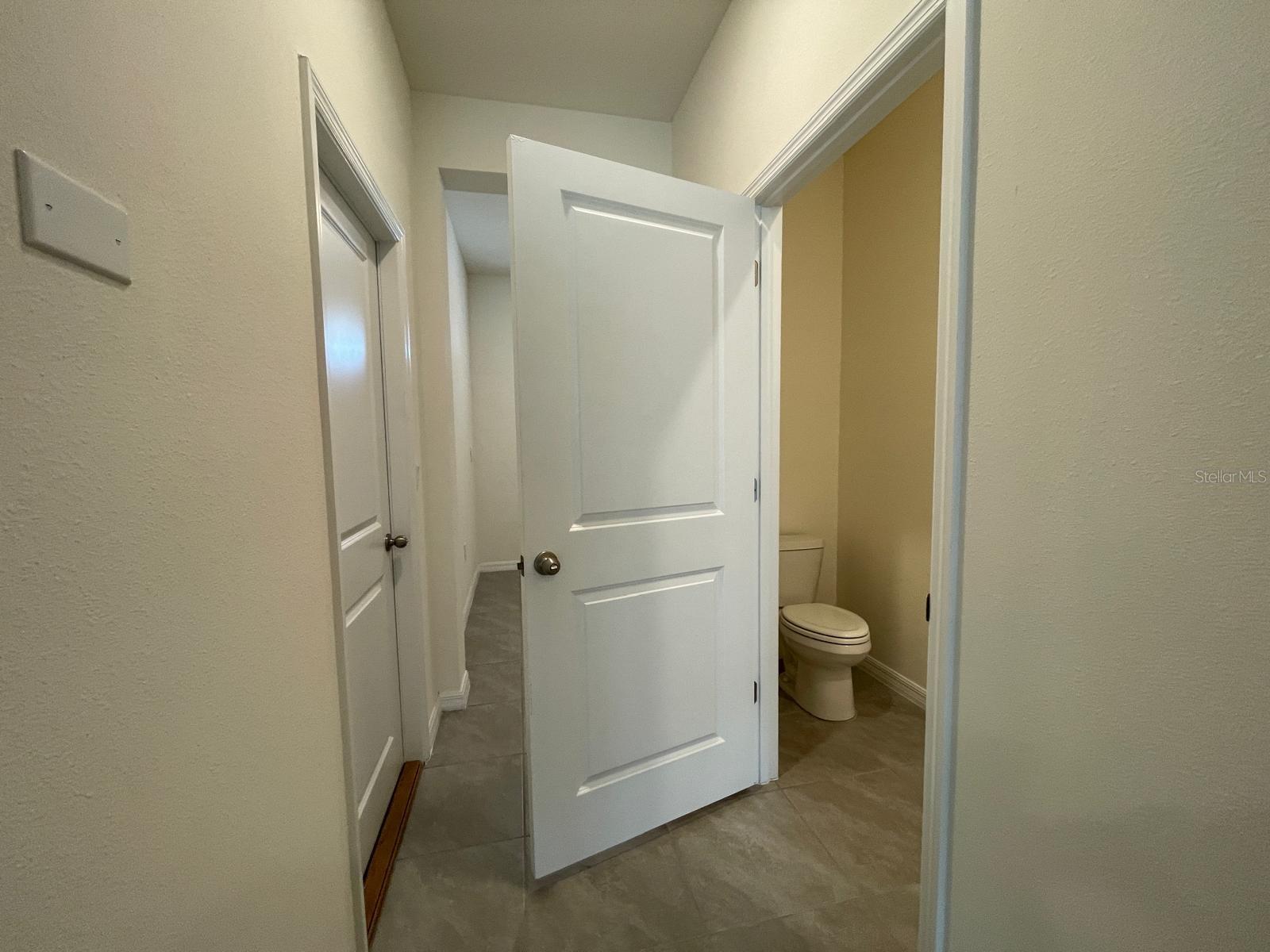 AVALON PARK WEST-NORTH PH 2 4 5 - Residential Lease