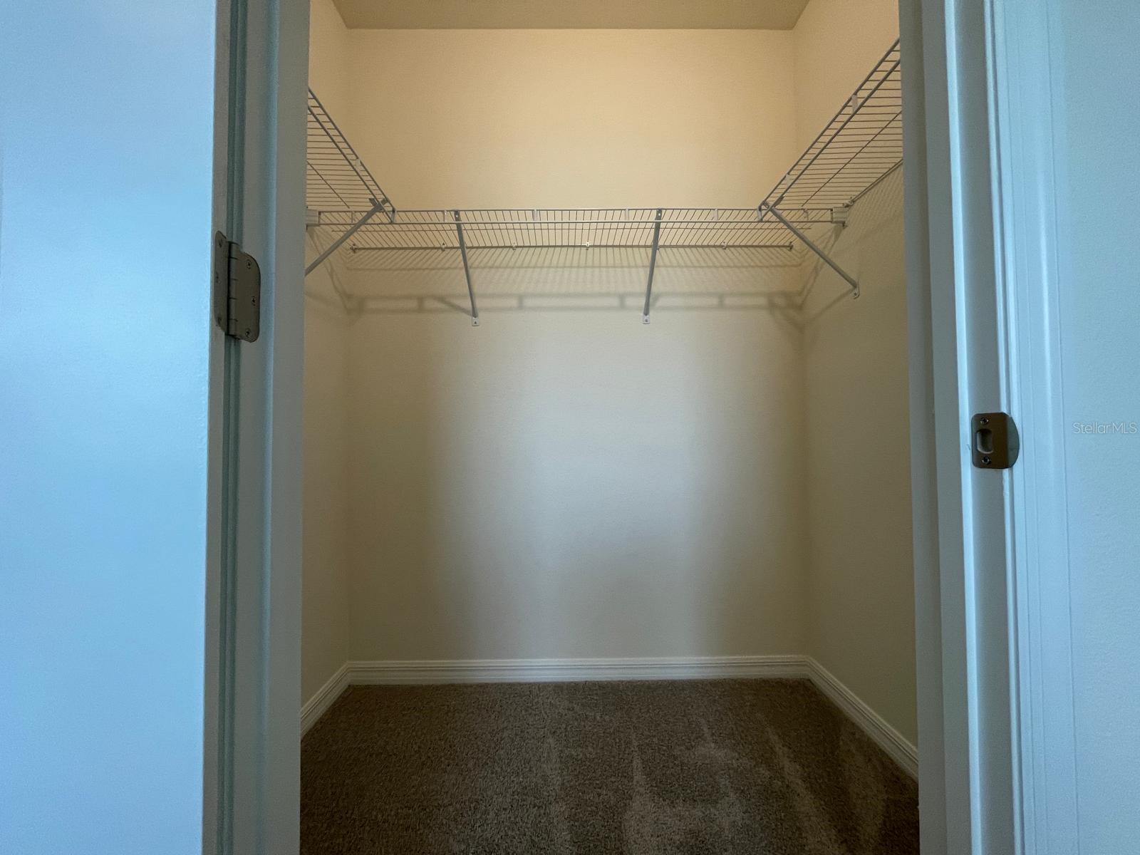 AVALON PARK WEST-NORTH PH 2 4 5 - Residential Lease