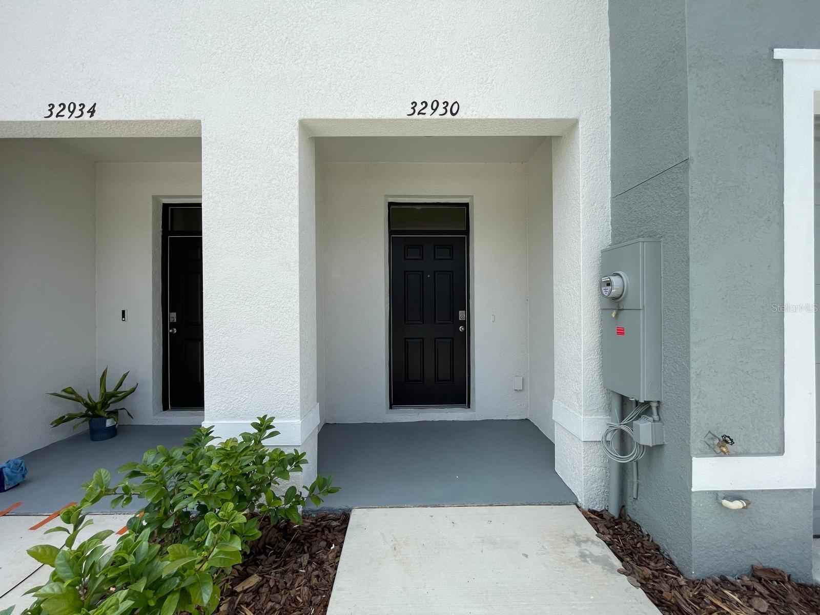 AVALON PARK WEST-NORTH PH 2 4 5 - Residential Lease