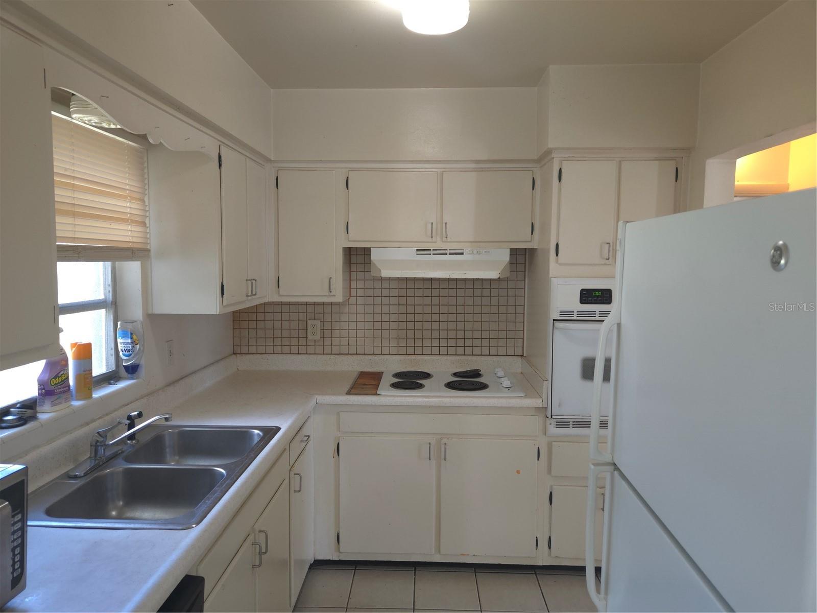 EAST BAY ESTATES - Residential