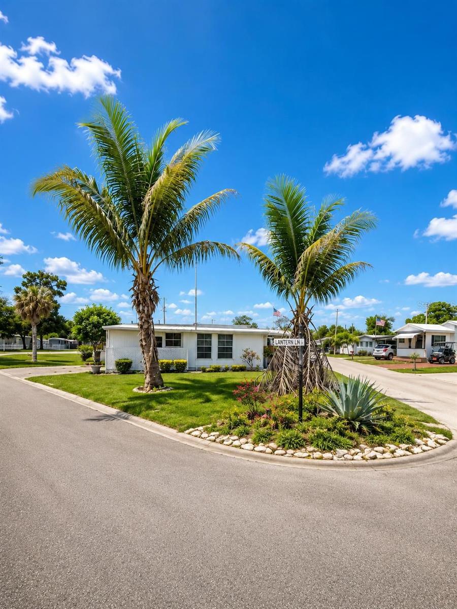 MOBILE MANOR - Residential