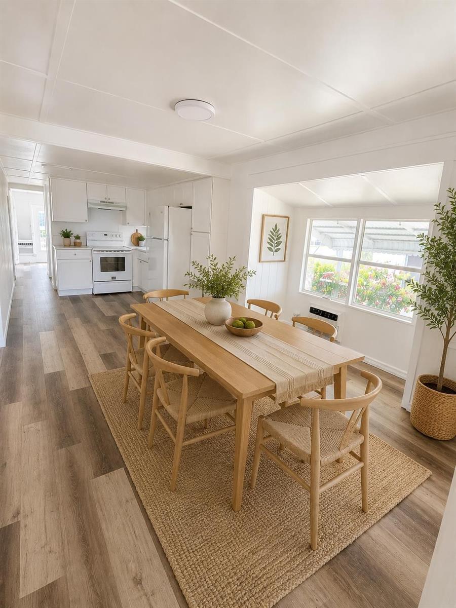 MOBILE MANOR - Residential