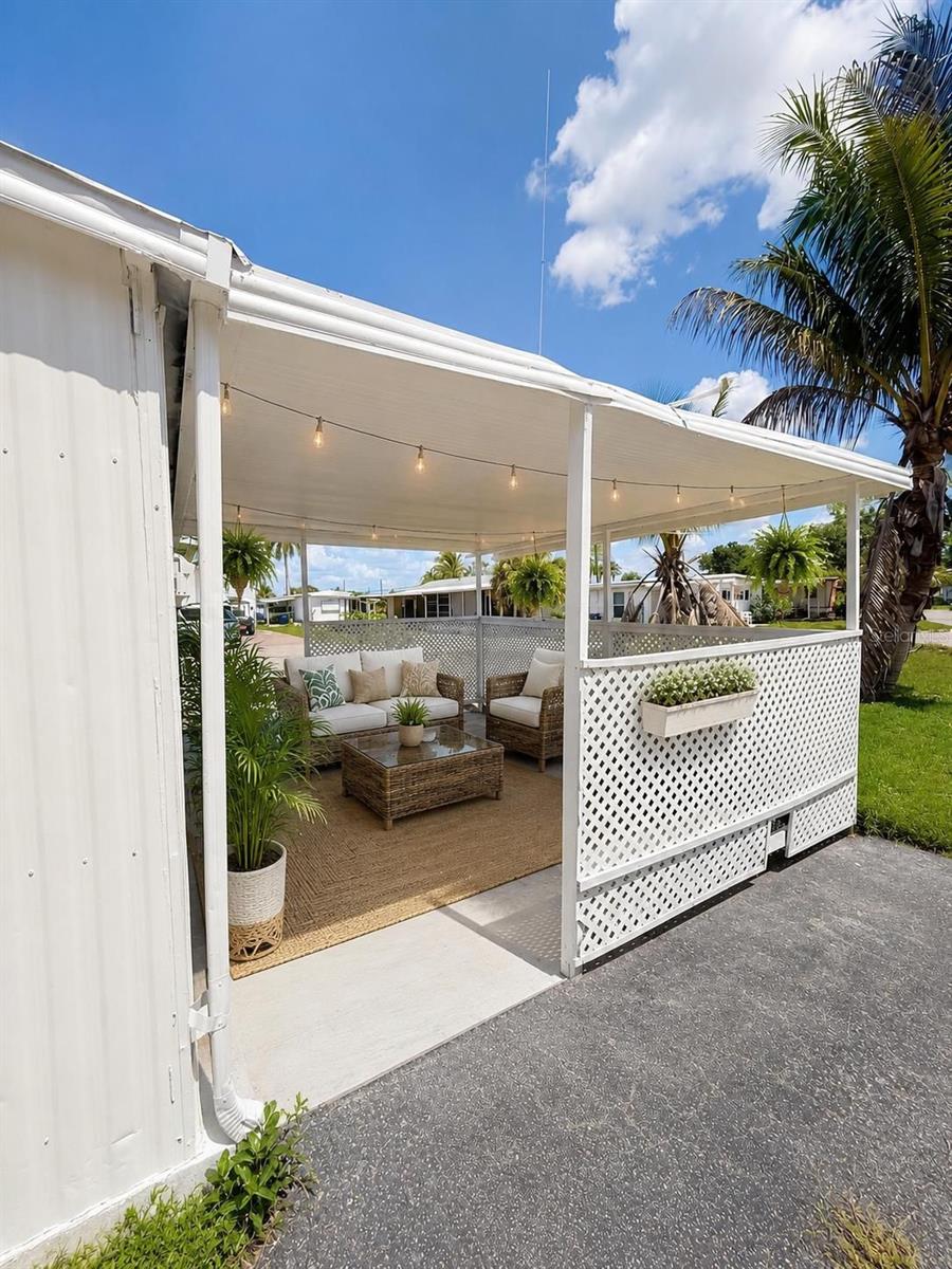 MOBILE MANOR - Residential
