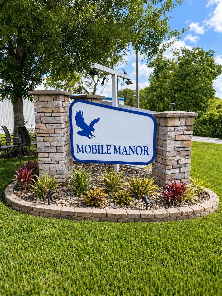 MOBILE MANOR - Residential