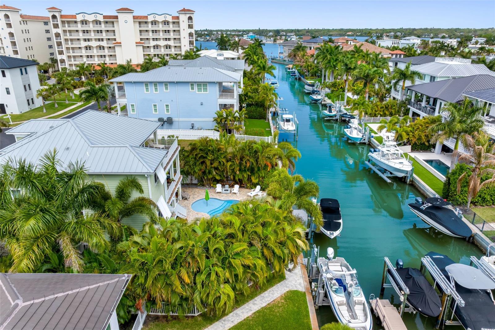 REDINGTON SHORES YACHT & TENNIS CLUB - Residential