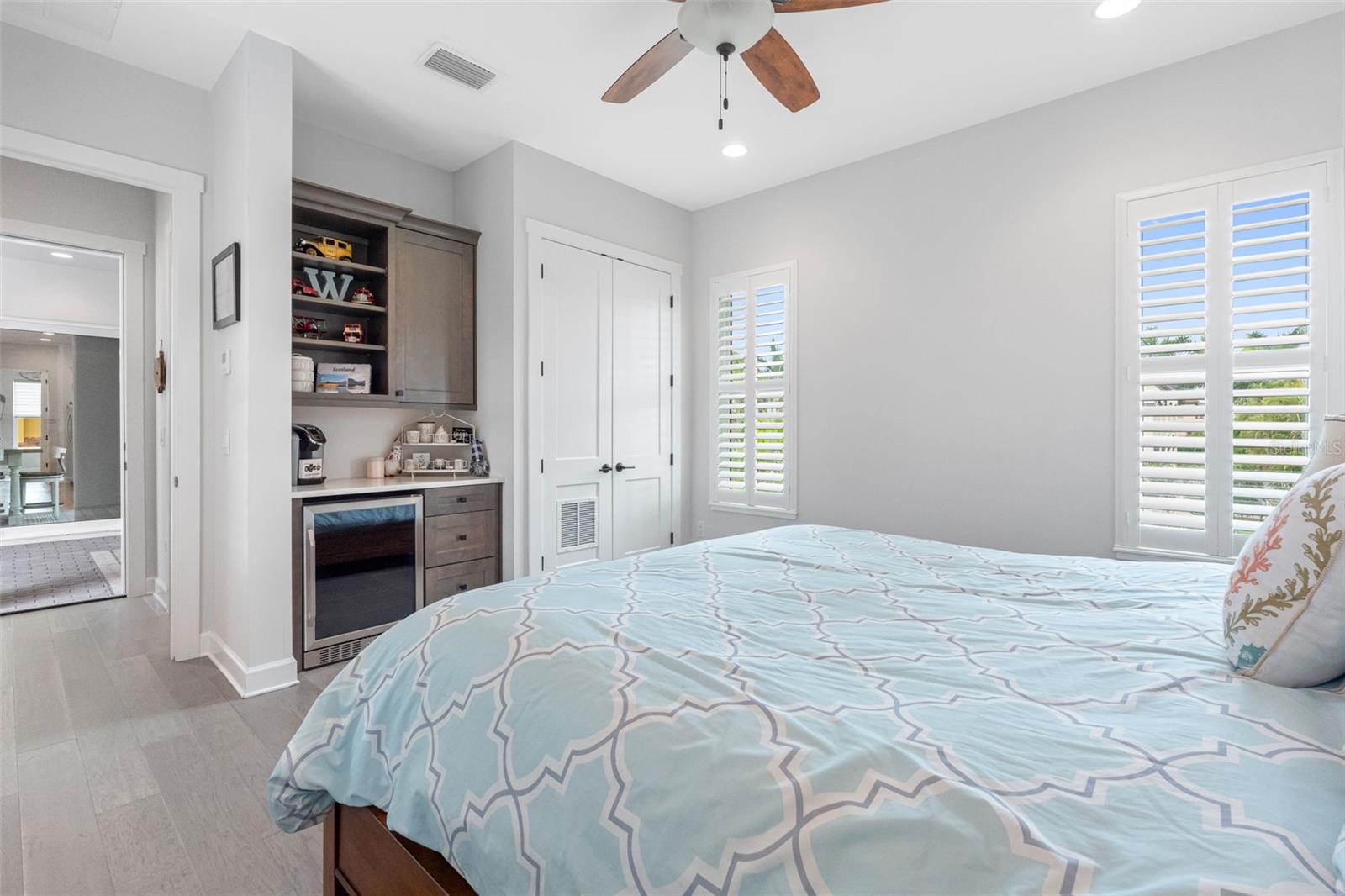 REDINGTON SHORES YACHT & TENNIS CLUB - Residential